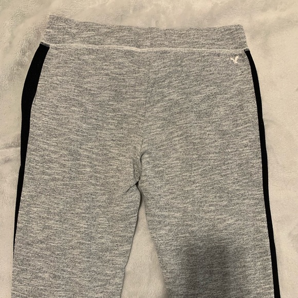 AMERICAN EAGLE SKINNY SLOUCH JOGGERS - Picture 3 of 5